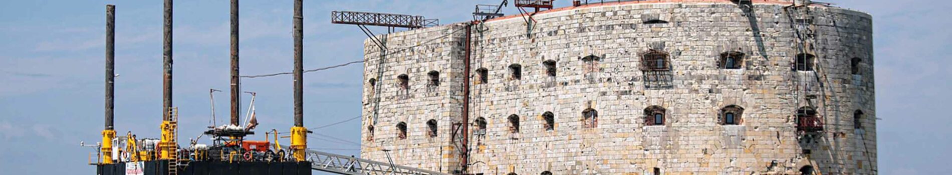 Fort Boyard entre iles d'Aix et d'Oléron