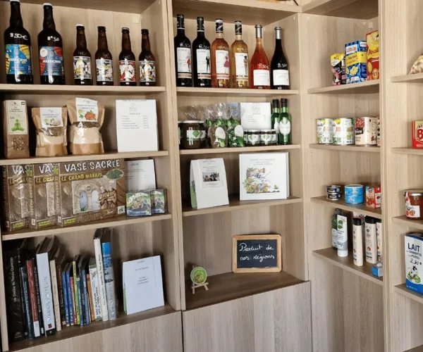 Epicerie du camping Le Lidon dans le Marais Poitevin