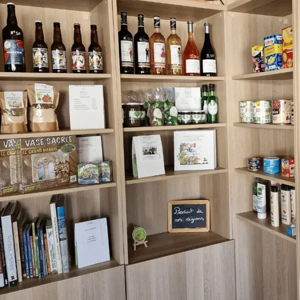 Epicerie du camping Le Lidon dans le Marais Poitevin